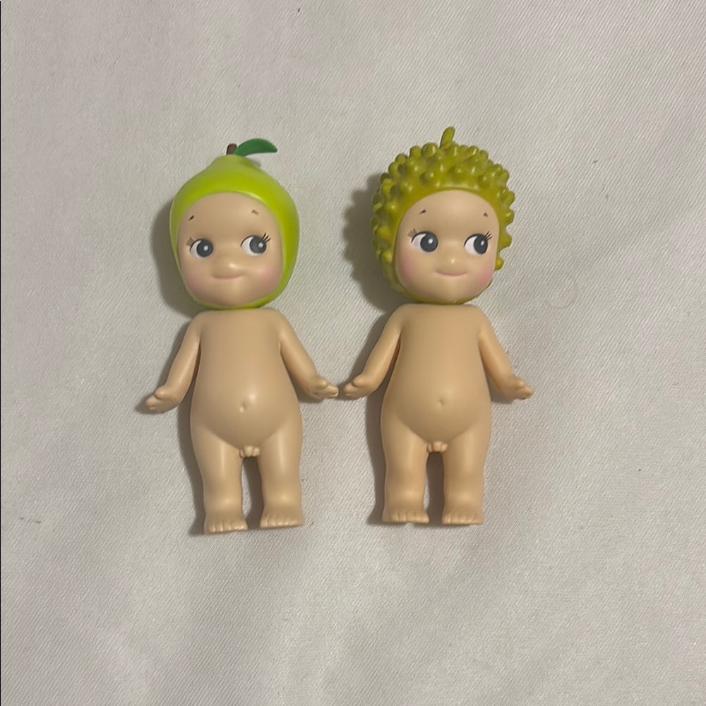 Sonny angel Green and Yellow Kids Toy Figures